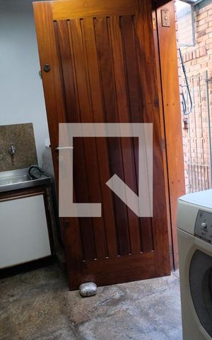 Casa à venda com 450m², 5 quartos e 3 vagasÁrea de Serviço