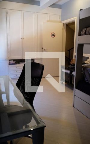 Casa à venda com 450m², 5 quartos e 3 vagasQuarto de Serviço