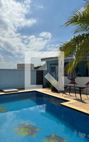 Casa de condomínio à venda com 351m², 3 quartos e 4 vagasPiscina