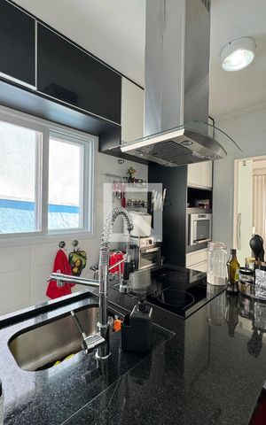 Casa de condomínio à venda com 351m², 3 quartos e 4 vagasCozinha