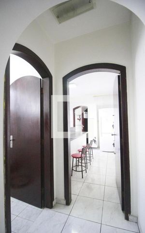 Casa à venda com 140m², 4 quartos e 3 vagasCorredor