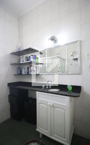 Casa à venda com 140m², 4 quartos e 3 vagasBanheiro Quartos