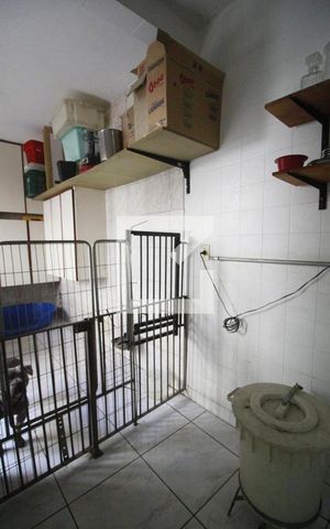 Casa à venda com 140m², 4 quartos e 3 vagasLavanderia