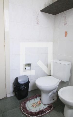 Casa à venda com 140m², 4 quartos e 3 vagasBanheiro Quartos