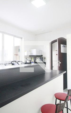 Casa à venda com 140m², 4 quartos e 3 vagasCozinha