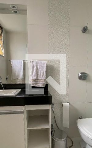 Apartamento à venda com 211m², 4 quartos e 3 vagas Apartamento à venda com 211m², 4 quartos e 3 vagasBanheiro da Suíte