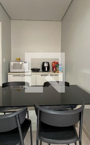 Apartamento à venda com 211m², 4 quartos e 3 vagas Apartamento à venda com 211m², 4 quartos e 3 vagasCozinha