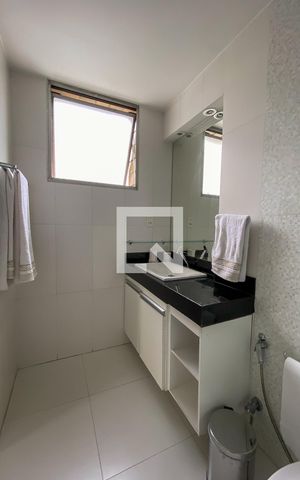 Apartamento à venda com 211m², 4 quartos e 3 vagas Apartamento à venda com 211m², 4 quartos e 3 vagasBanheiro da Suíte