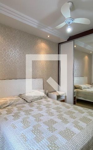 Apartamento à venda com 211m², 4 quartos e 3 vagas Apartamento à venda com 211m², 4 quartos e 3 vagasSuíte