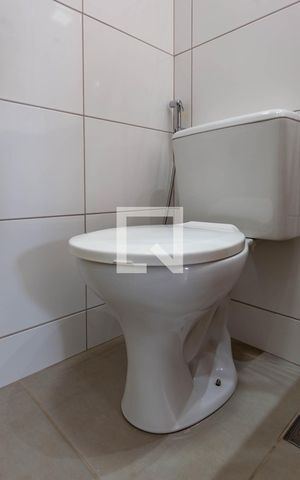 Apartamento para alugar com 71m², 3 quartos e 1 vaga Apartamento para alugar com 71m², 3 quartos e 1 vagaBanheiro 2