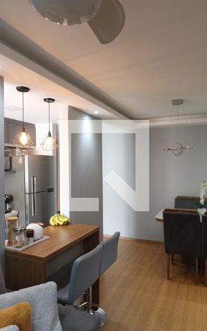 Apartamento para alugar com 80m², 2 quartos e 1 vagaSala