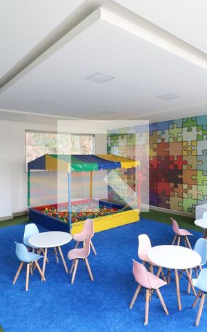 Apartamento para alugar com 80m², 2 quartos e 1 vagaÁrea comum - Playground