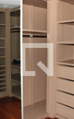 Apartamento à venda com 360m², 4 quartos e 4 vagasQuarto 4