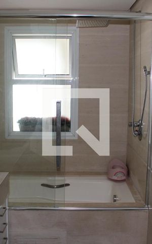 Apartamento à venda com 360m², 4 quartos e 4 vagasQuarto 4 - Banheiro