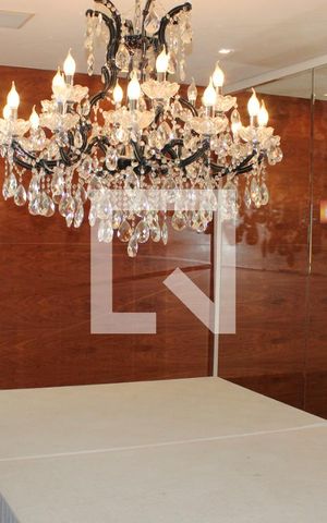 Apartamento à venda com 360m², 4 quartos e 4 vagasSala