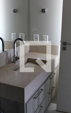 Apartamento à venda com 360m², 4 quartos e 4 vagasBanheiro 1