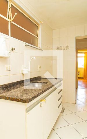 Apartamento para alugar com 40m², 1 quarto e sem vaga Apartamento para alugar com 40m², 1 quarto e sem vagaCozinha