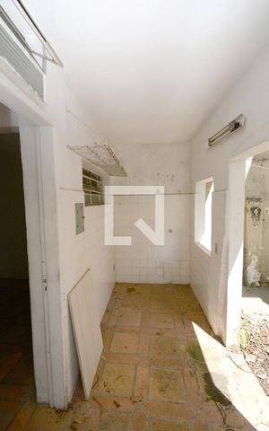 Casa à venda com 195m², 3 quartos e 4 vagasÁrea de Serviço