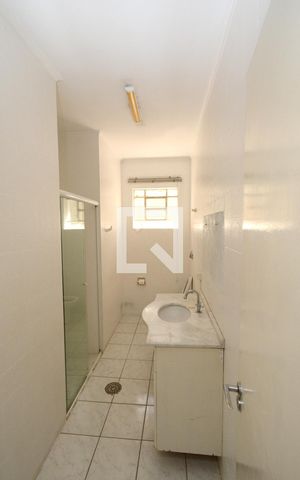 Casa à venda com 195m², 3 quartos e 4 vagasBanheiro