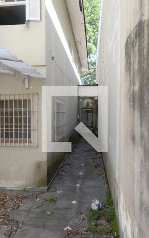 Casa à venda com 195m², 3 quartos e 4 vagasQuintal