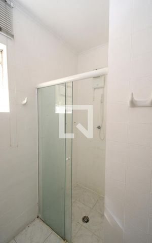 Casa à venda com 195m², 3 quartos e 4 vagasBanheiro da Suíte