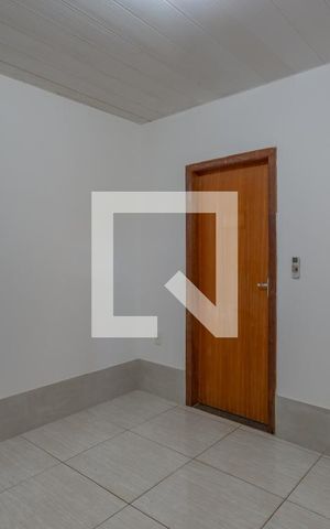Casa para alugar com 110m², 2 quartos e 2 vagas Casa para alugar com 110m², 2 quartos e 2 vagasSala