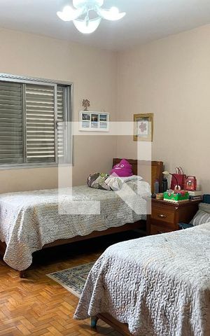 Casa à venda com 200m², 4 quartos e 2 vagasSuite 1