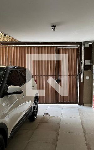 Casa à venda com 200m², 4 quartos e 2 vagasGaragem