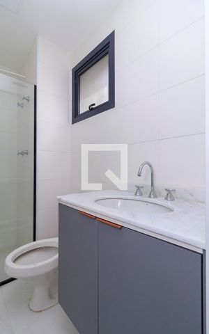 Studio à venda com 27m², 1 quarto e sem vaga Studio à venda com 27m², 1 quarto e sem vagaBanheiro