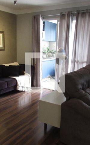 Apartamento à venda com 72m², 2 quartos e 1 vagaSala