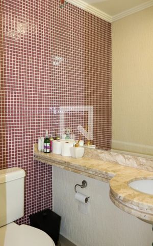 Apartamento à venda com 143m², 4 quartos e 2 vagas Apartamento à venda com 143m², 4 quartos e 2 vagasLavabo