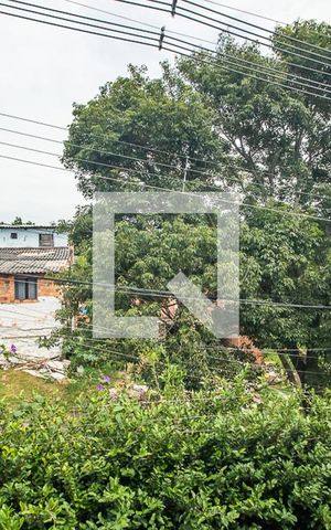 Casa à venda com 120m², 4 quartos e 2 vagas Casa à venda com 120m², 4 quartos e 2 vagasVista