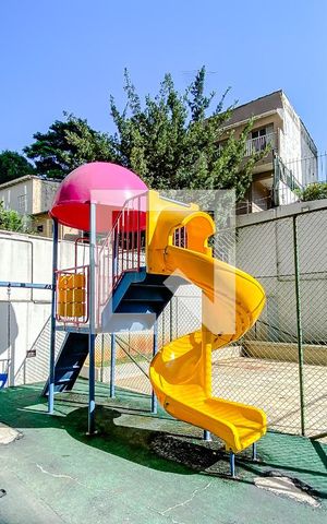 Apartamento para alugar com 102m², 3 quartos e 2 vagasÁrea comum - Playground