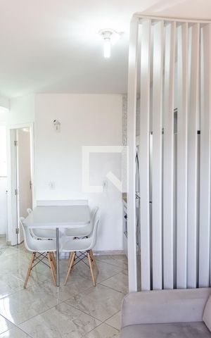 Apartamento à venda com 35m², 2 quartos e sem vagaSala/Cozinha