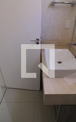 Casa à venda com 200m², 3 quartos e 3 vagasÁrea de Serviço - Lavabo