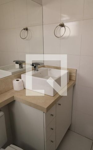 Casa à venda com 200m², 3 quartos e 3 vagasQuarto 2 - Banheiro