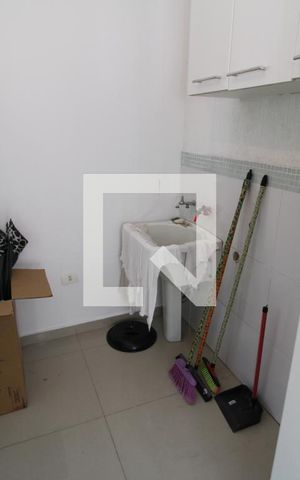 Casa à venda com 200m², 3 quartos e 3 vagasÁrea de Serviço