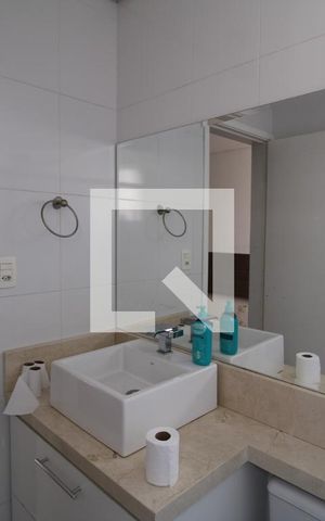 Casa à venda com 200m², 3 quartos e 3 vagasQuarto 3 - Banheiro