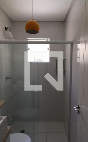 Casa à venda com 200m², 3 quartos e 3 vagasQuarto 1 - Banheiro