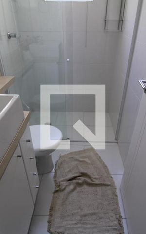 Casa à venda com 200m², 3 quartos e 3 vagasQuarto 1 - Banheiro