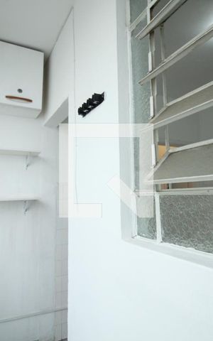 Apartamento à venda com 74m², 2 quartos e sem vagaDetalhe da área de serviço