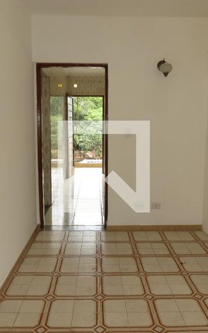 Casa à venda com 336m², 6 quartos e 3 vagasSala
