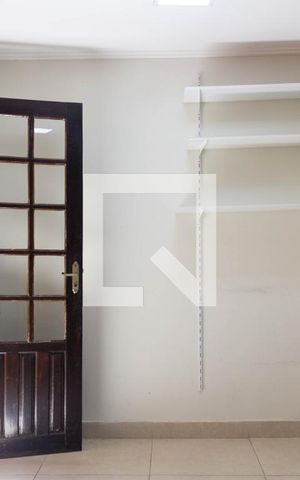 Casa à venda com 111m², 3 quartos e 2 vagas Casa à venda com 111m², 3 quartos e 2 vagasCozinha e Área de Serviço