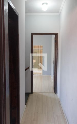 Casa à venda com 111m², 3 quartos e 2 vagas Casa à venda com 111m², 3 quartos e 2 vagasCorredor
