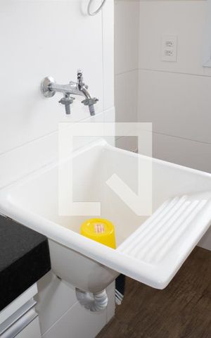 Apartamento à venda com 43m², 2 quartos e 1 vagaCozinha e Área de Serviço