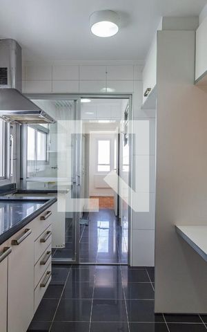 Apartamento para alugar com 110m², 3 quartos e 2 vagasCozinha