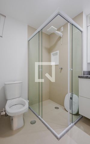 Apartamento para alugar com 38m², 1 quarto e sem vaga Apartamento para alugar com 38m², 1 quarto e sem vagaBanheiro