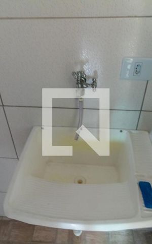 Apartamento à venda com 48m², 2 quartos e 1 vaga Apartamento à venda com 48m², 2 quartos e 1 vagaÁrea de serviço