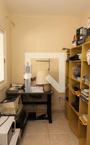 Casa à venda com 201m², 3 quartos e 6 vagasQuarto de Serviço