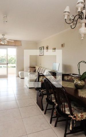 Casa à venda com 201m², 3 quartos e 6 vagasSala